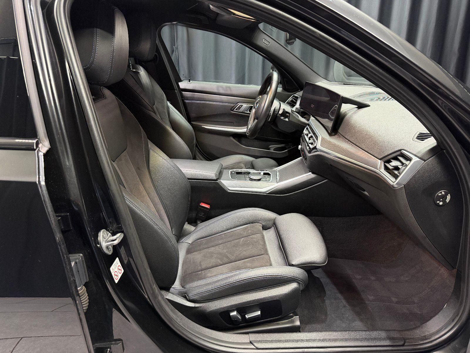Fahrzeugabbildung BMW M340 i xDrive Touring |FACELIFT|HIFI|AHK|