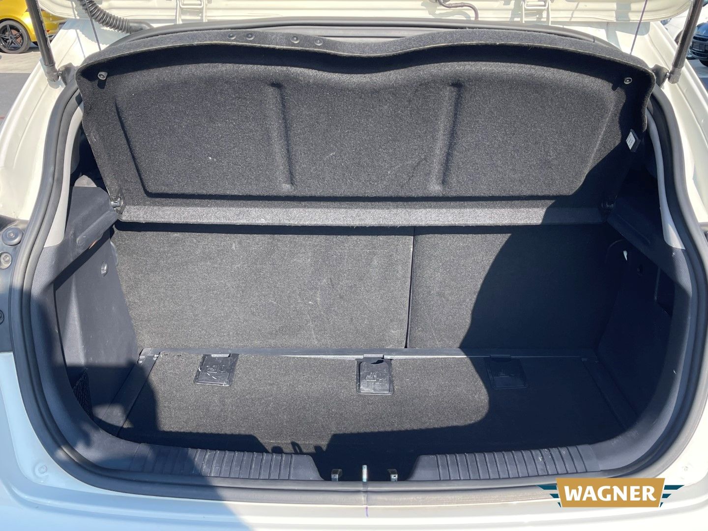 Fahrzeugabbildung Kia Rio Dream Team 1.4 Automatik Klimaautomatik