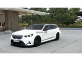 BMW M5 Plug-In Hybrid Touring xDrive Panorama AHK