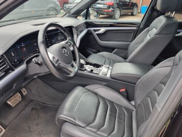 Volkswagen Touareg - 9