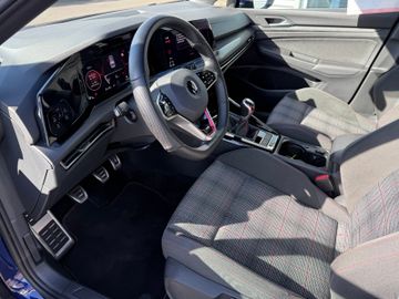 Volkswagen Golf VIII GTI+LED+AppC+LkHz+ACC+VirtualC++