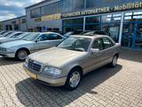 Mercedes-Benz C 180+H-KENNZEICHEN+GLASDACH+AUTOMATIK - Mercedes-Benz 180 aus dem Jahr 1994