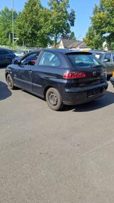 Seat Ibiza 1.4 Benzin / TÜV bis 02/20026/2... - Seat Ibiza aus 2003: 1.4
