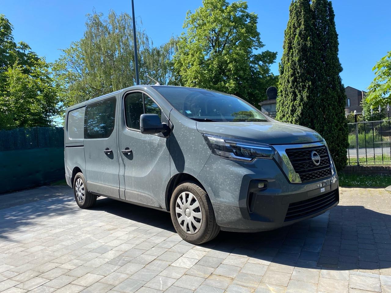 Nissan Primastar 2.0D*AUTOMAT*DUBBEL CAB*6PL*AC*PDC*CC