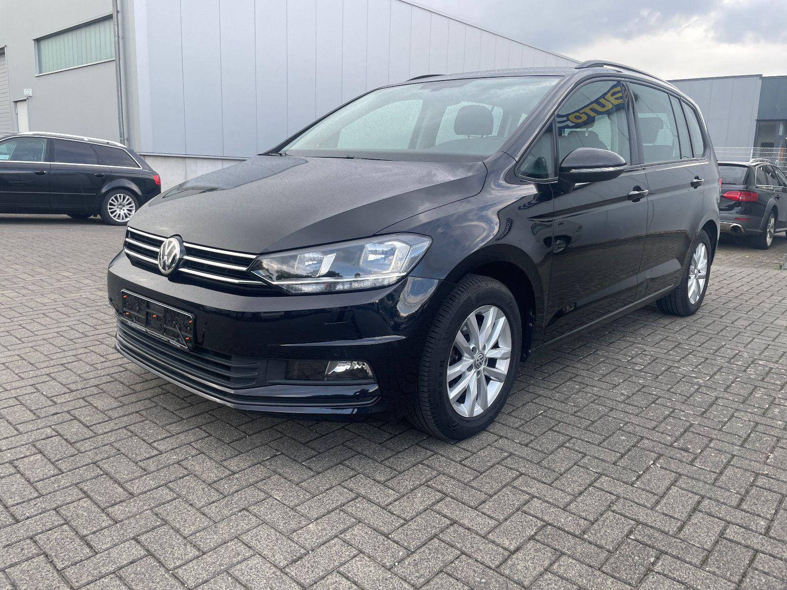 Volkswagen Touran Comfortline BMT, NAVI, AHK