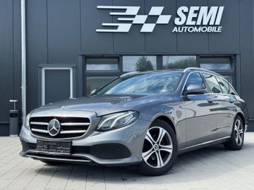 Mercedes E 220 - 1