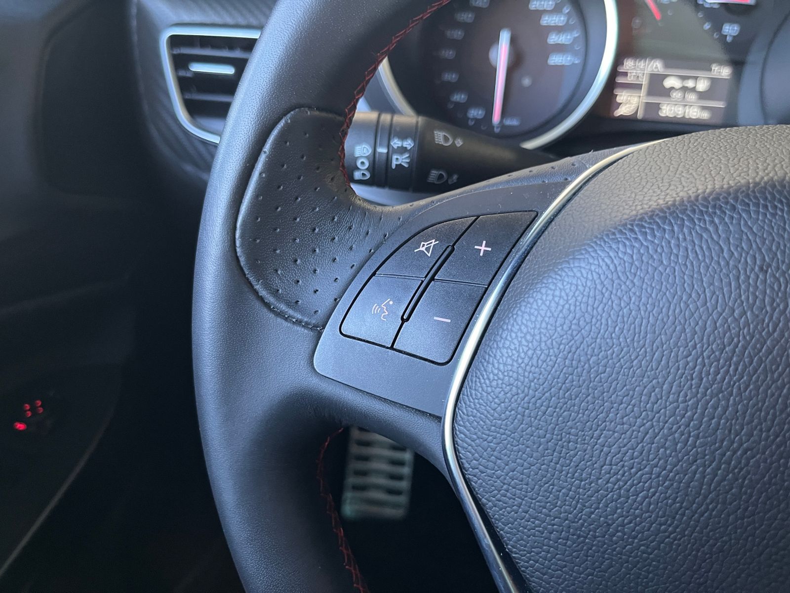 Fahrzeugabbildung Alfa Romeo Giulietta Sprint PDC NAVI ALU
