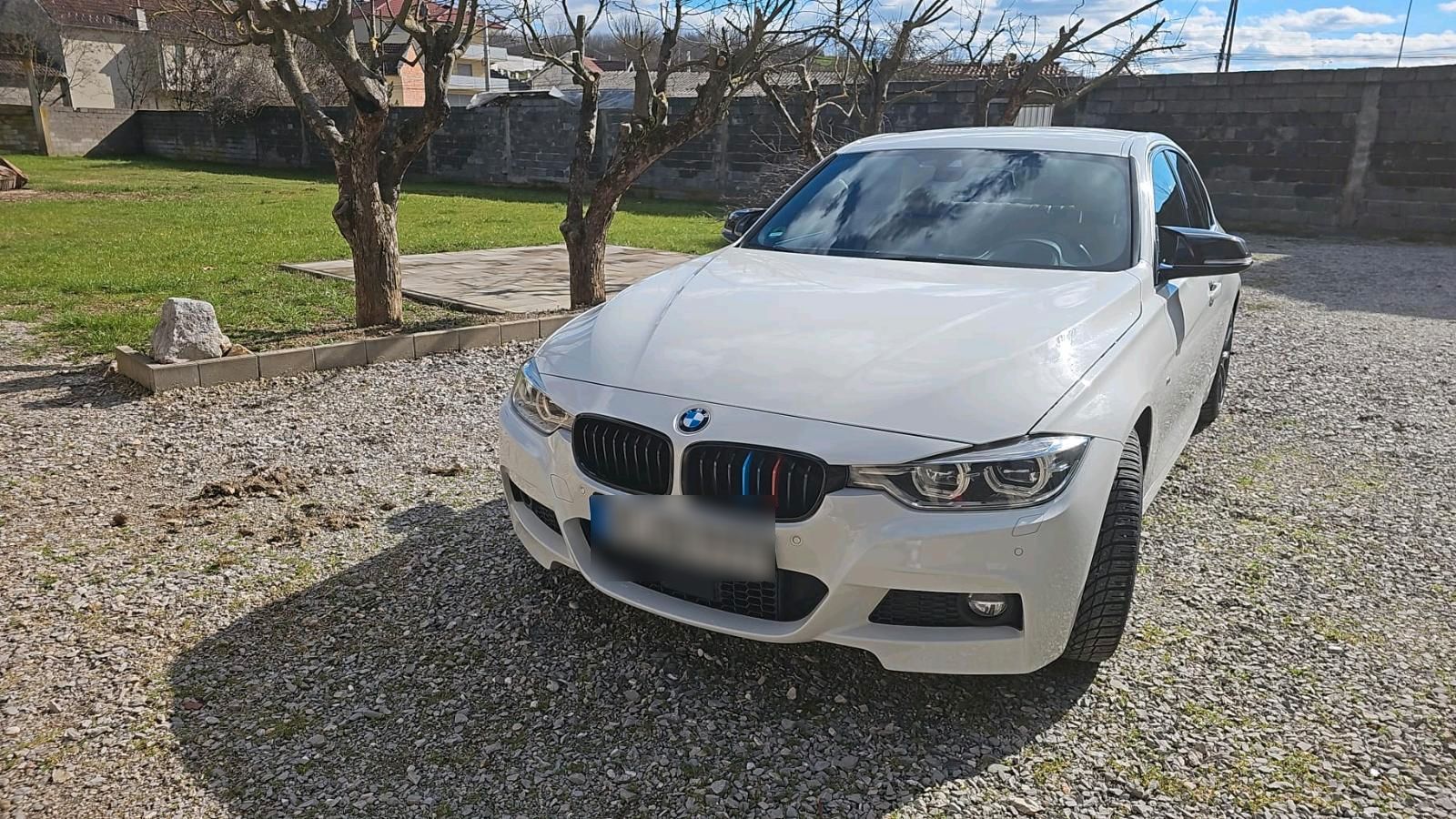 BMW BMW 320i..