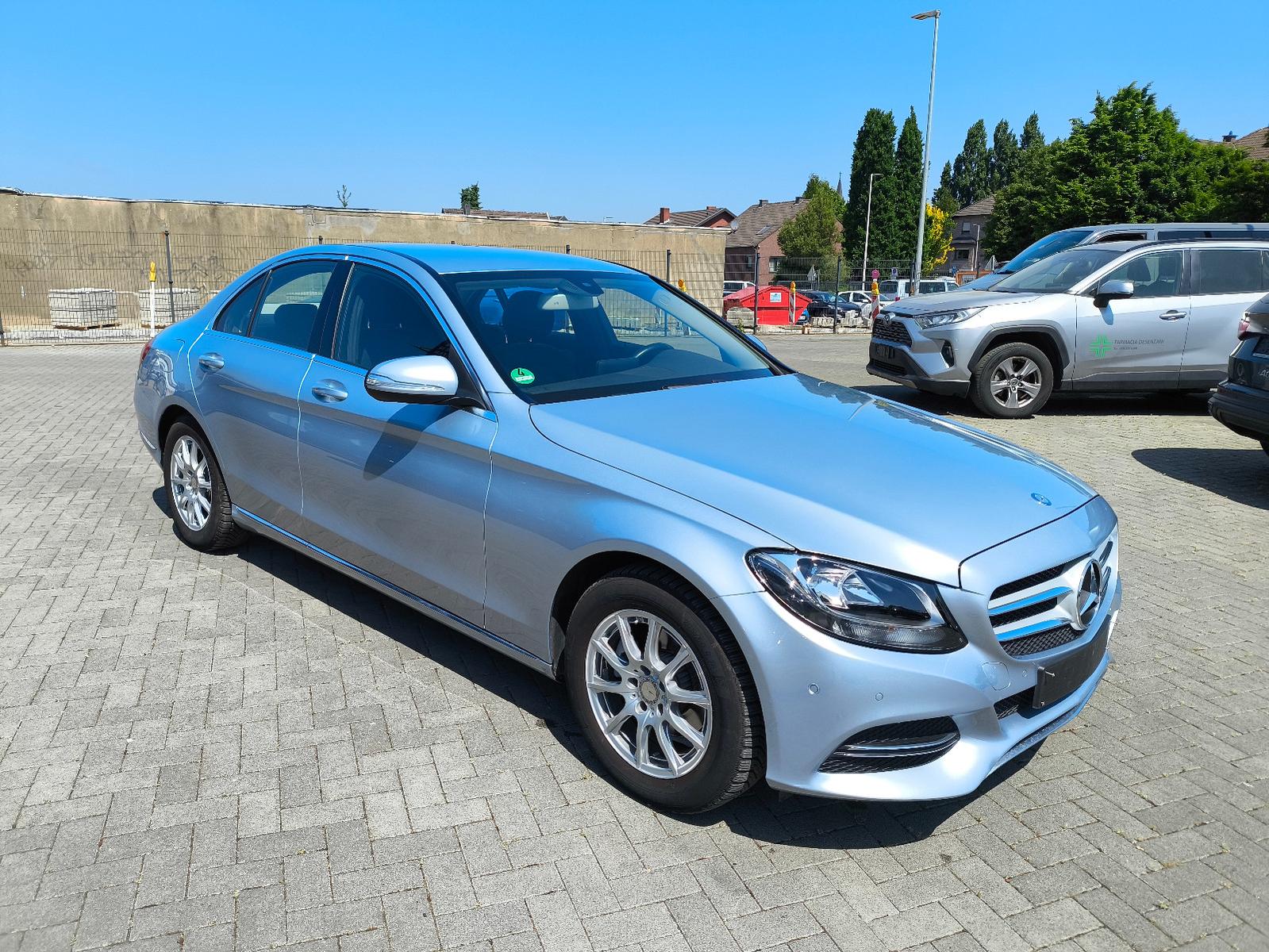 Mercedes-Benz C 180,AHK,KLIMA,NAVI,SITZHEIZUNG,TEMPOMAT