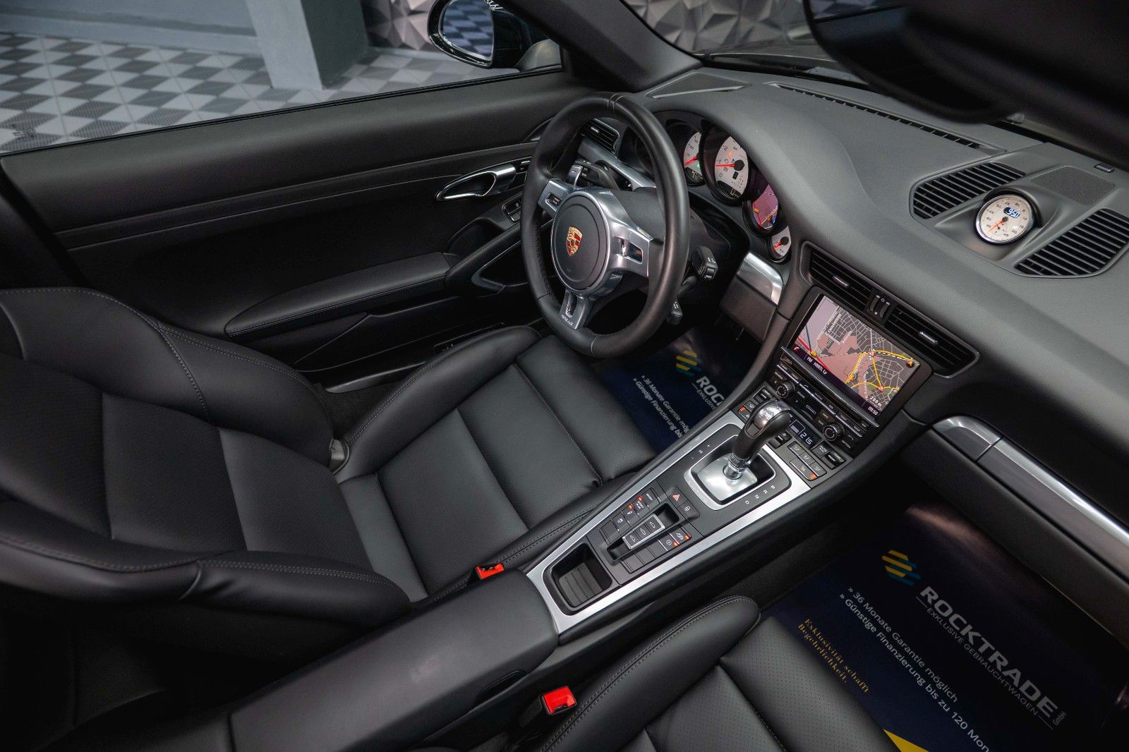 Fahrzeugabbildung Porsche 991 911 Carrera S GTS Black Design Chrono *Pano*