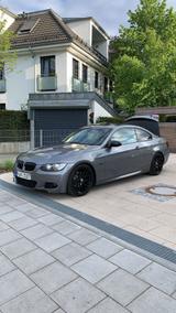 BMW E92 320i - BMW 320: 320i E92