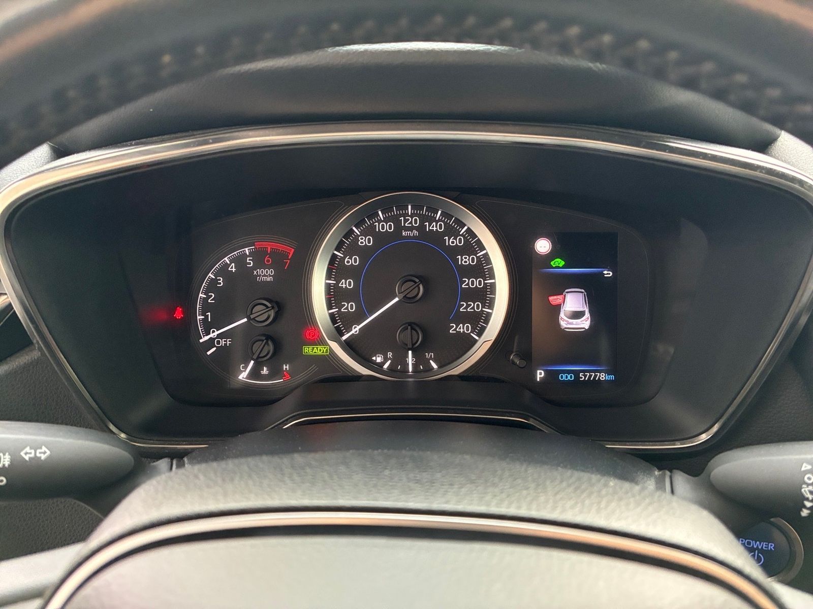 Fahrzeugabbildung Toyota Corolla 1.8 Comfort KAMERA NAVI LED ACC LM
