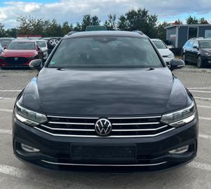 Volkswagen Passat Variant - 2
