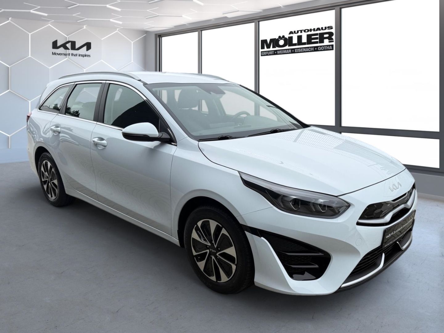 Kia Ceed_sw 1.6 PHEV Vision DCT6 AHK LED Komfort Nav imagem 3