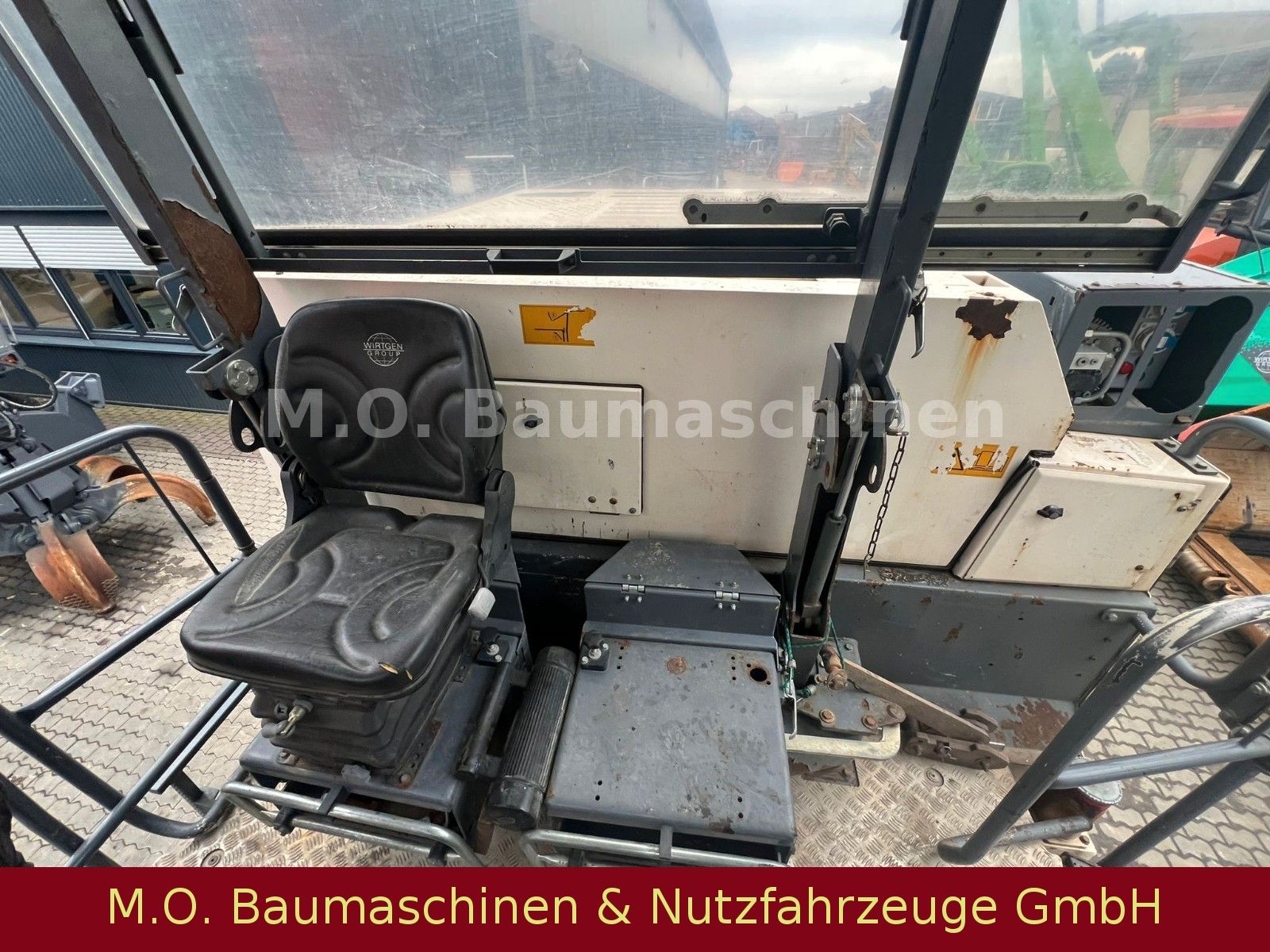 Fahrzeugabbildung Wirtgen W210 i / Straßenfräse /2000 mm /