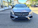 Mercedes-Benz GLA 45 AMG Business+ParkPaket H&K AMG-Abgas 20" - graue Mercedes-Benz GLA 45 AMG