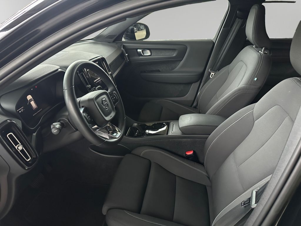 VOLVO XC40 Recharge 69 kWh Single Motor Core VOLVO XC40 Recharge 69 kWh Single Motor Core