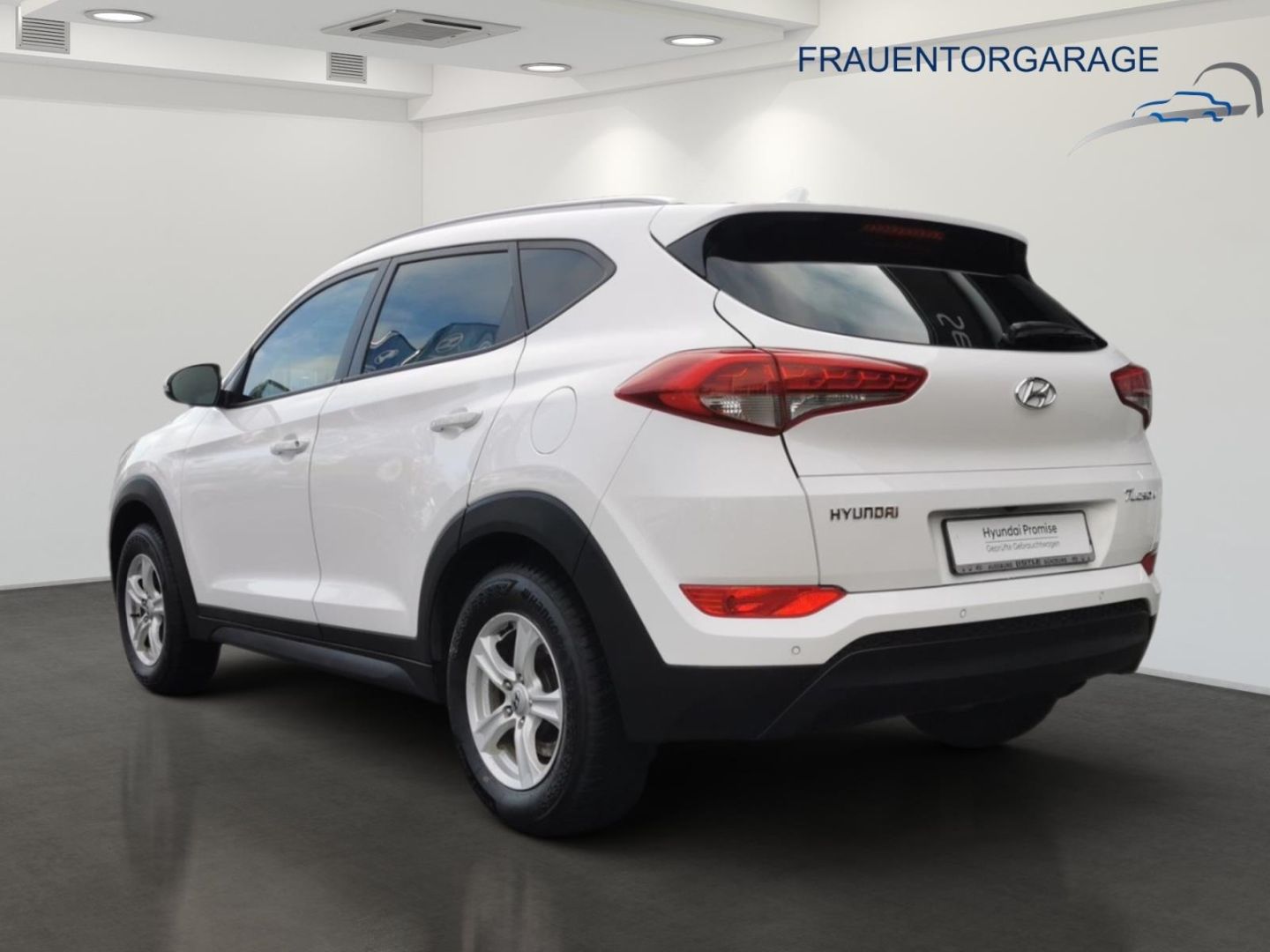 Fahrzeugabbildung Hyundai Tucson blue Advantage 2WD Navi, 8-fach bereift M