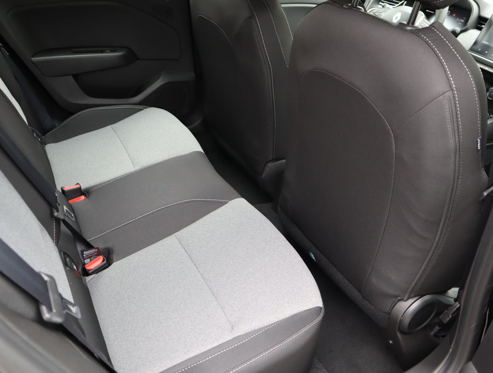 Renault Clio - Bild 17