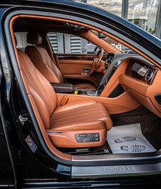 Fahrzeugabbildung Bentley Flying Spur 4.0 V8 PANO|CAM|LUFT|SHZ|SLF|KEYLES