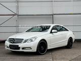 Mercedes-Benz E Coupe 200 CGI Avantgarde BlueEfficiency 19" - Mercedes-Benz E 200: Coupe, Cgi