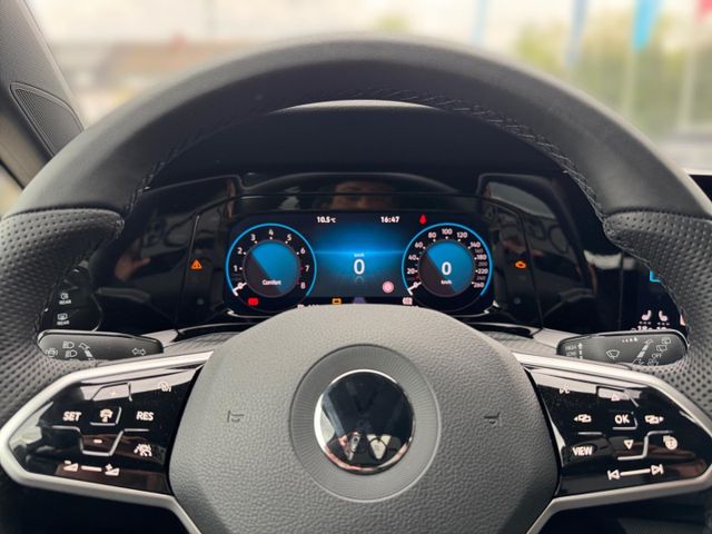 Golf Variant VIII R-Line 1.5 TSI LED Navi ACC 19