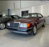 Mercedes-Benz Mercedes Benz CE 300 W124 - Mercedes-Benz W124 aus dem Jahr 1987