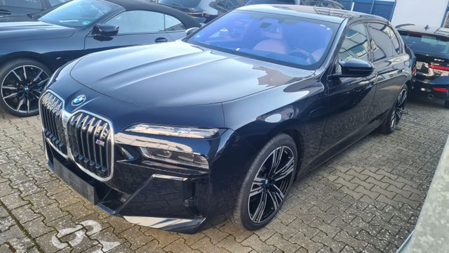 BMW 750 e xDrive M-Sport TV Lounge PanSKY B&W 183000