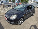 Ford Fiesta Connection - Ford Fiesta Connection mit Benzin-Antrieb