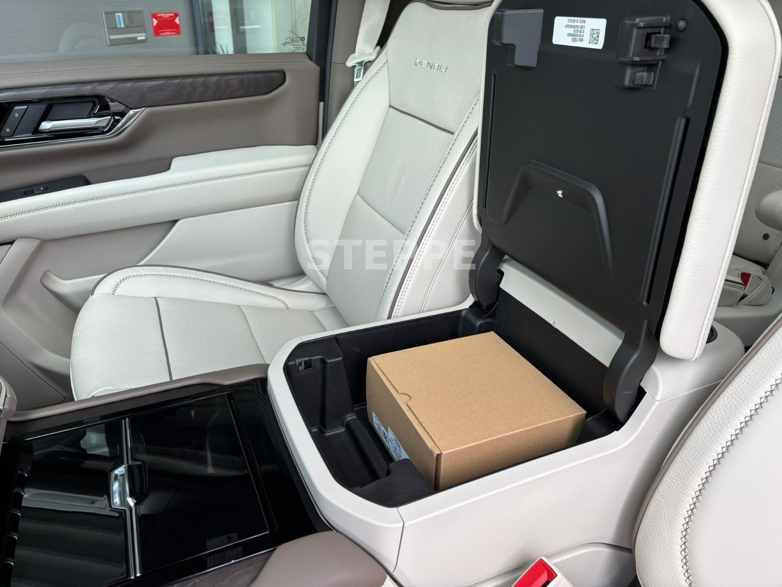 Gmc Yukon 2026 6.2V8 DENALI 24" AHK FACELIFT