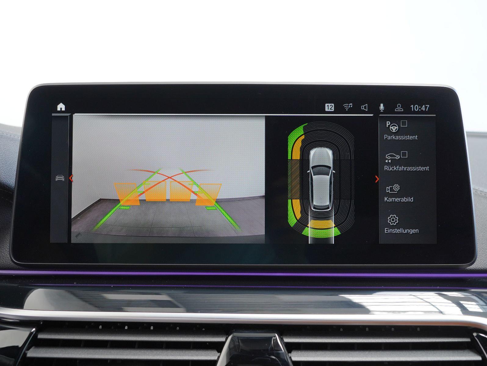 Fahrzeugabbildung BMW 520 i Touring  Luxury Line H&K/KAMERA/LM19"
