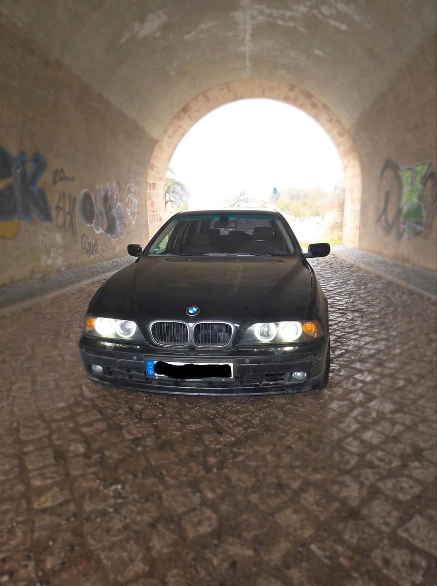 BMW 520