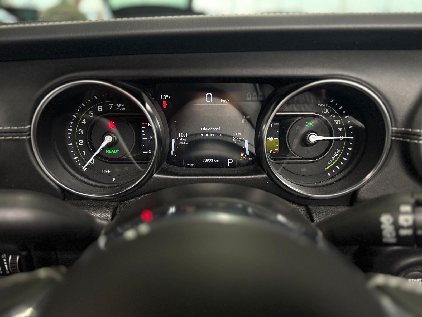 Fahrzeugabbildung Jeep Wrangler Unlimited 2.0 4xe Plug-In Hybrid Sahara