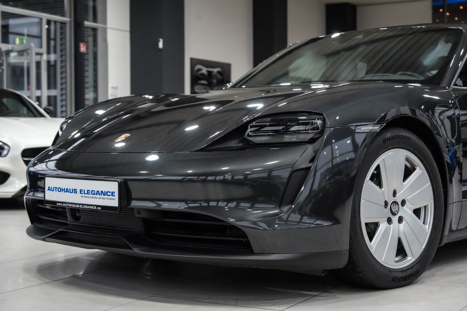 Porsche Taycan HEAD-UP SOUND-PACK. LED PASM NAVI DAB foto 9