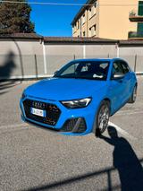 Audi A1 SPB 40 TFSI S tronic line edition - Audi A1 mit Halbautomatikschaltung