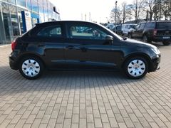 Foto Nummer 4: AUDI A1