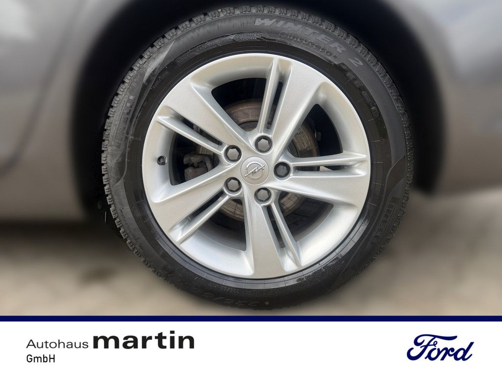 Fahrzeugabbildung Opel Insignia B Sports Tourer 2.0 Elegance MATRIX-LED