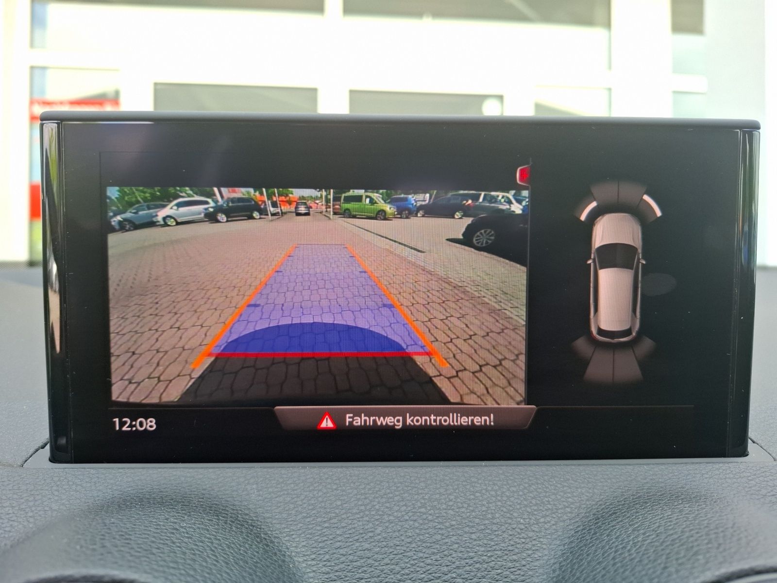 Fahrzeugabbildung Audi Q2 35 TFSI advanced S-tronic Matrix AVC Navi ACC