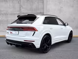 Audi RSQ8 KERAMIK DYNAMIK+ 305KM/H PANO STANDHZG 23" - weiße Audi RSQ8