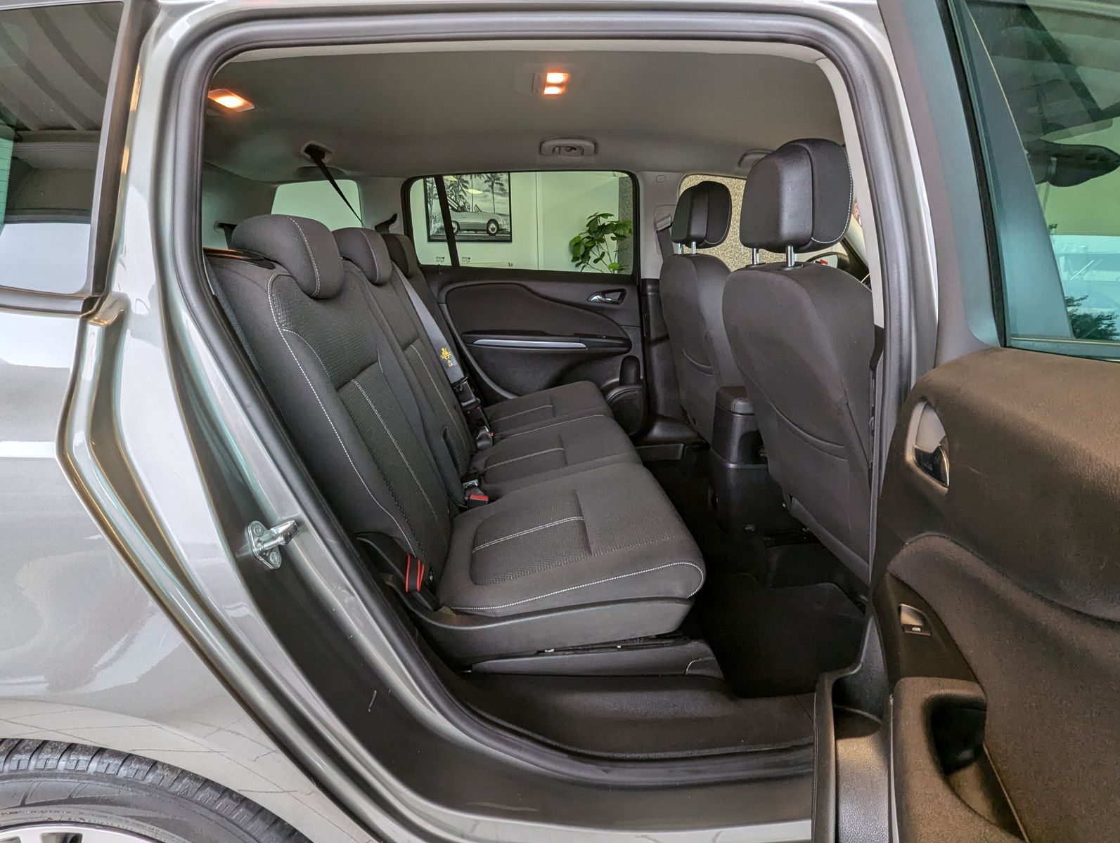 OPEL Zafira 1.4 Turbo 7-Sitze Navi-950 Kamera - Image 16