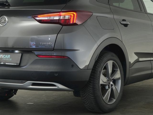 Grandland X ULTIMATE 1.6 TURBO+NAVI+HIFI-SYSTEM-