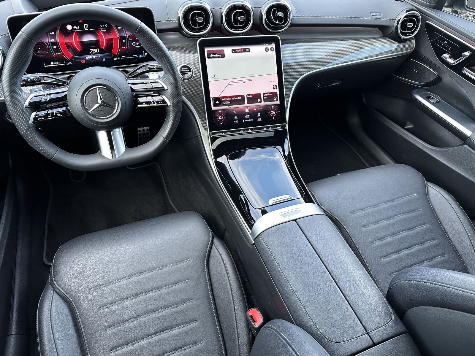 Fahrzeugabbildung Mercedes-Benz C 220d T AMG-Line NAV+LED+360°+HEADUP+PANO+VCOCK