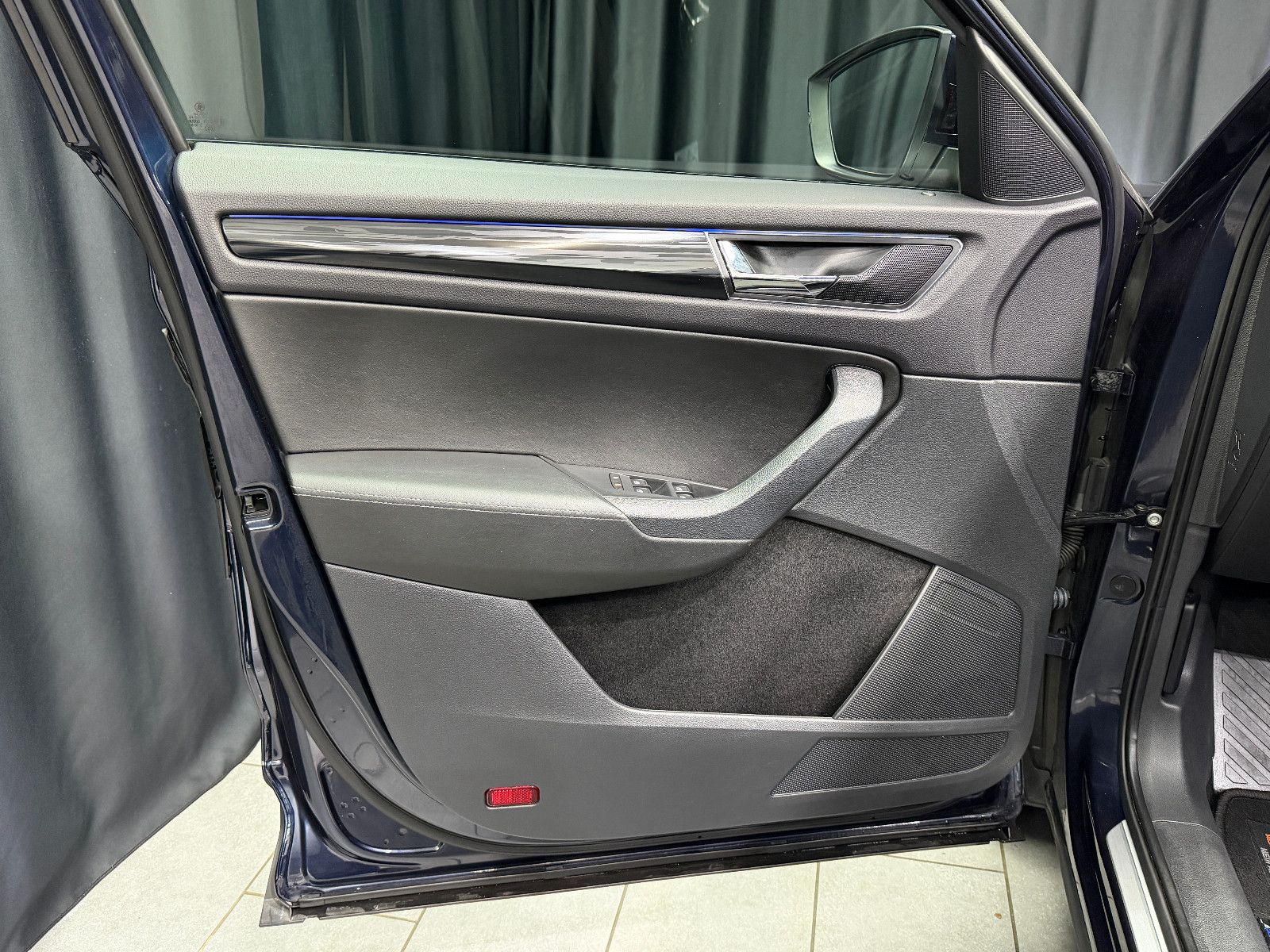 Fahrzeugabbildung SKODA Kodiaq Style 4x4|7-SITZER|NAVI|DSG|KEYLESS|AHK