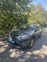 Toyota RAV4 Hybrid 4x2 Club - Toyota RAV 4 Gebrauchtwagen in Berlin