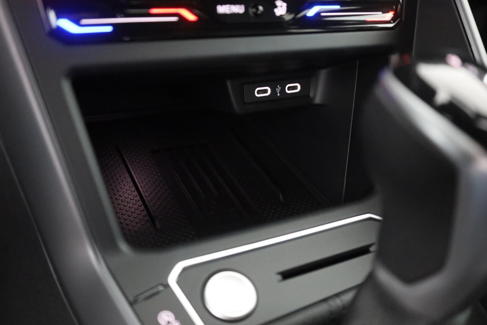 Volkswagen Taigo R-Line 1.5 TSI DSG Matrix ACC AHK