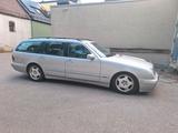 Mercedes-Benz Mercedes Benz E270 W210 Kombi mit neu TÜV - scheckheftgepflegte Mercedes E 270