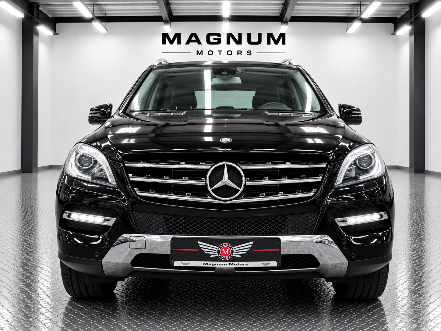 Mercedes-Benz ML250 4-MATIC BT *Navi*Leder*AHK*8x Bereift*
