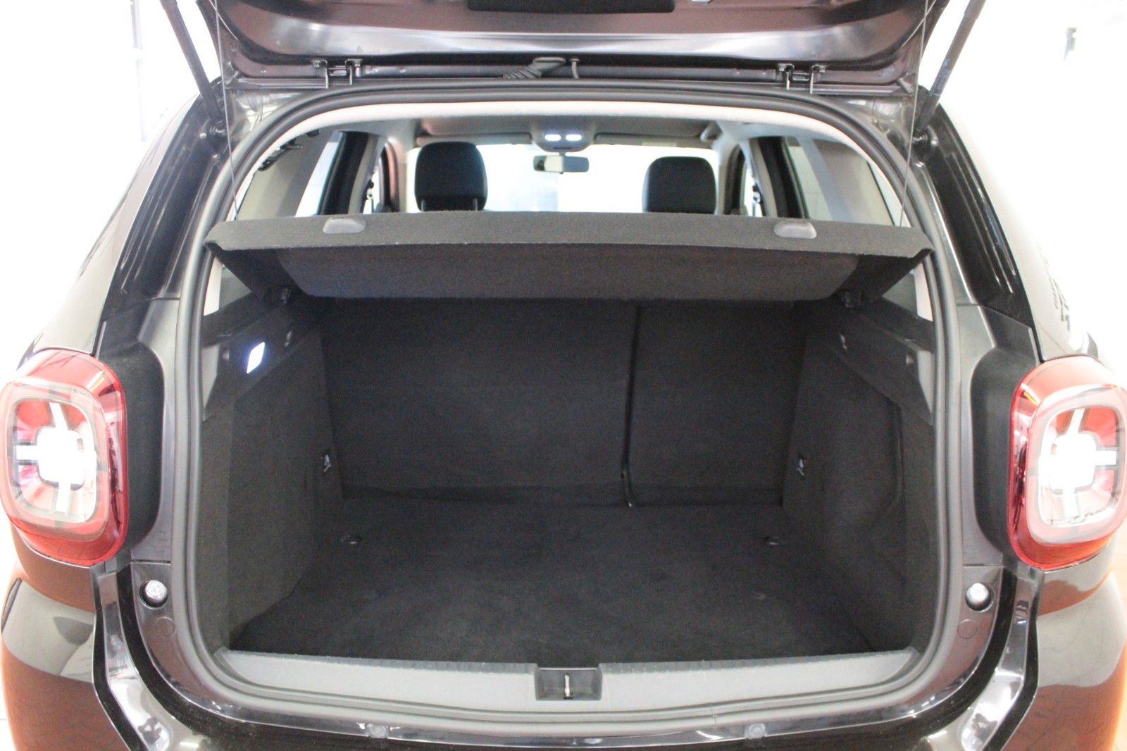 Fahrzeugabbildung Dacia Duster Sce 115 Eco-G*AHK*Benzin /Gas LPG