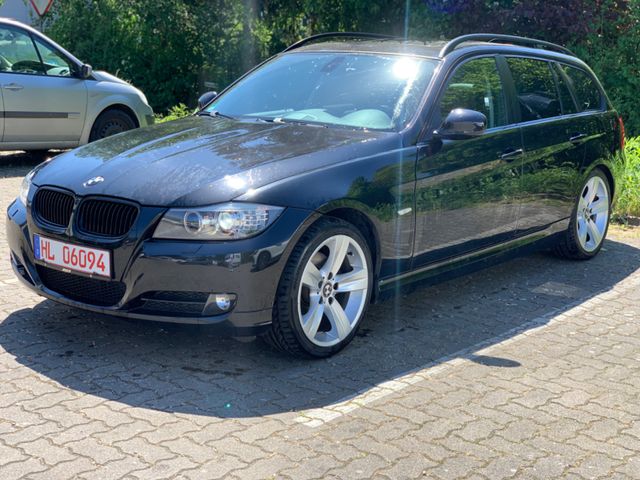 BMW 320i Touring Klima/Navi/Pano TÜV 09/2026