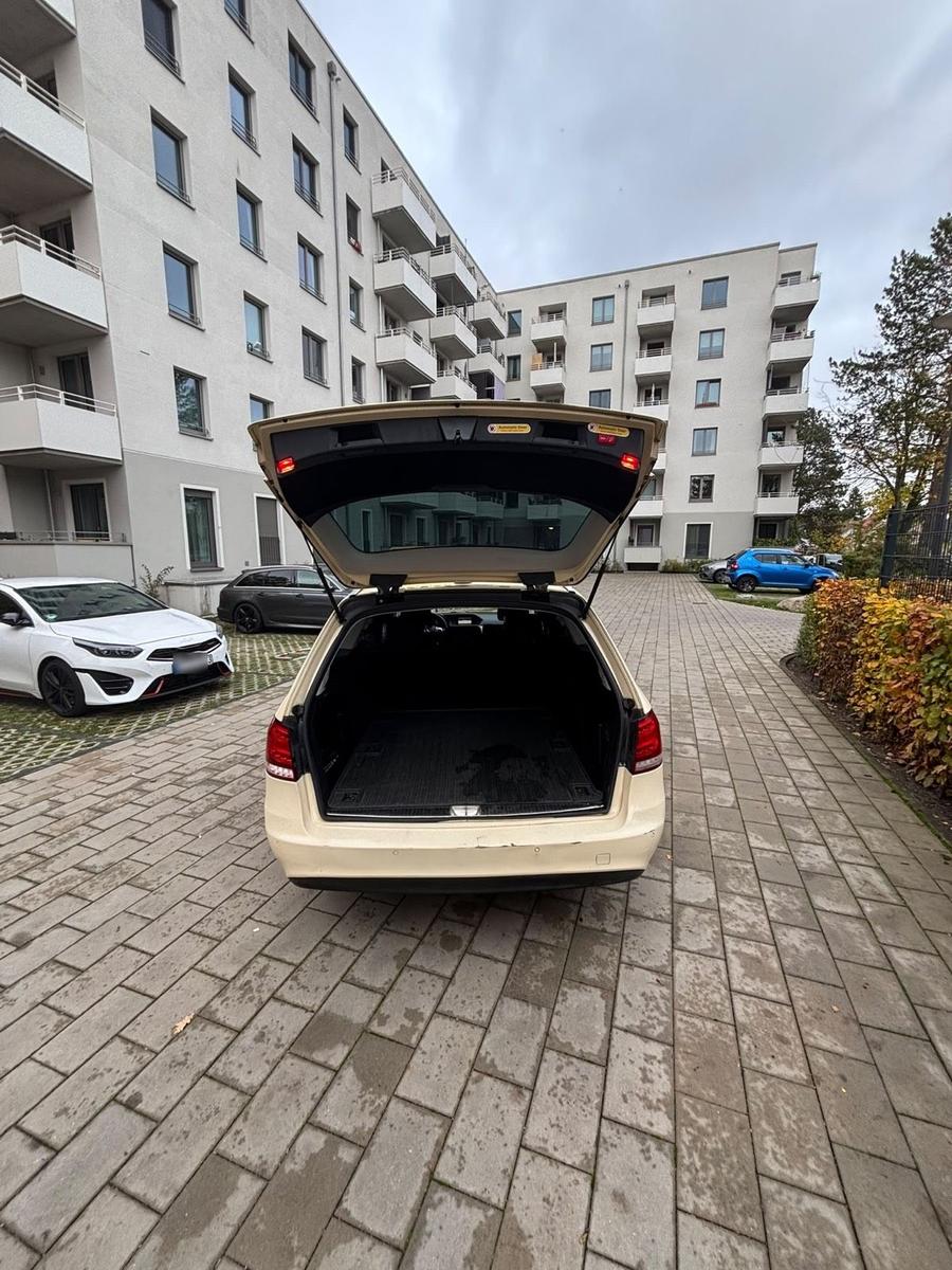 Mercedes-Benz E200 2015 — photo 9